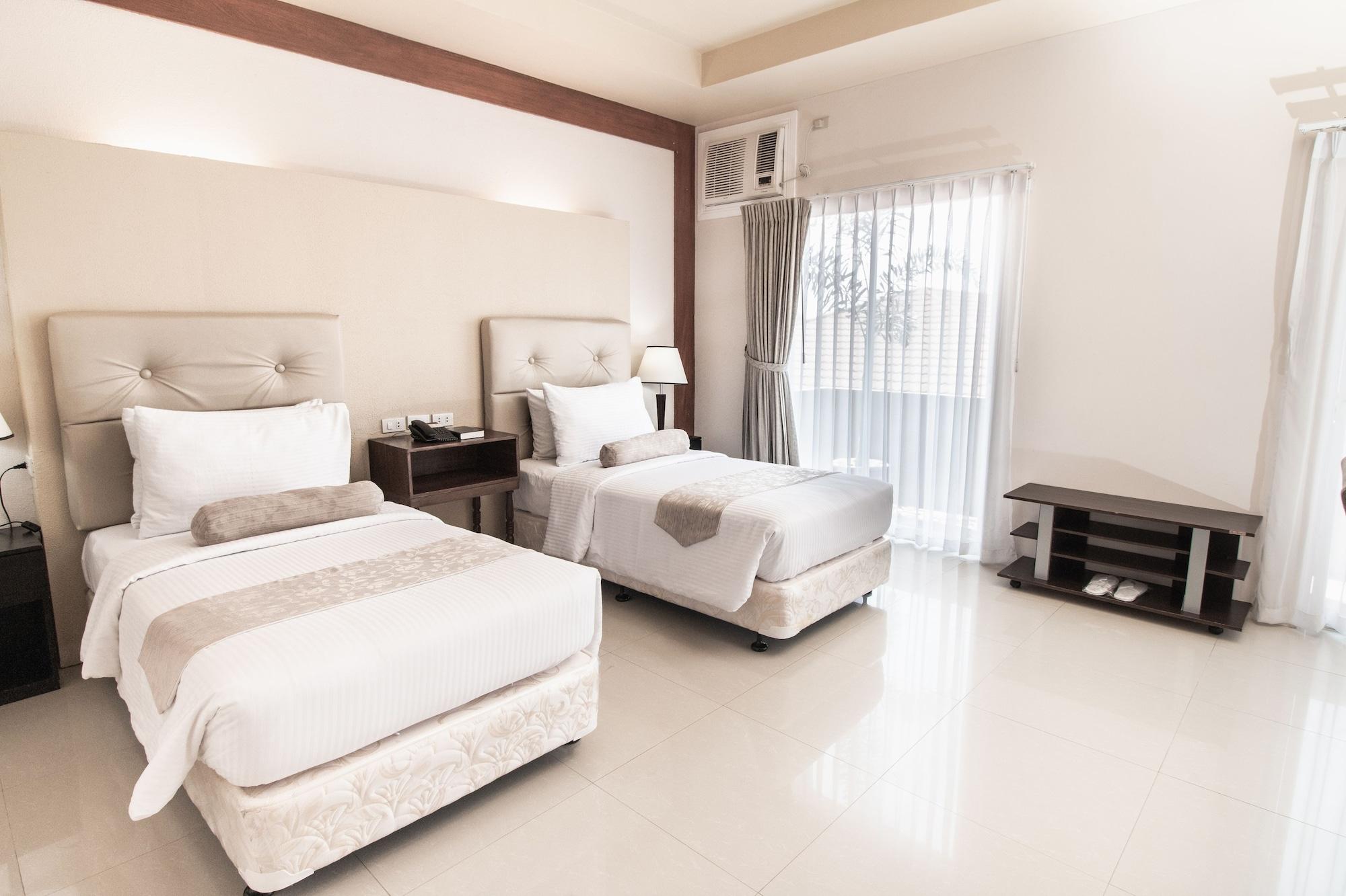 Hotel Dumaguete Dumaguete City Екстер'єр фото