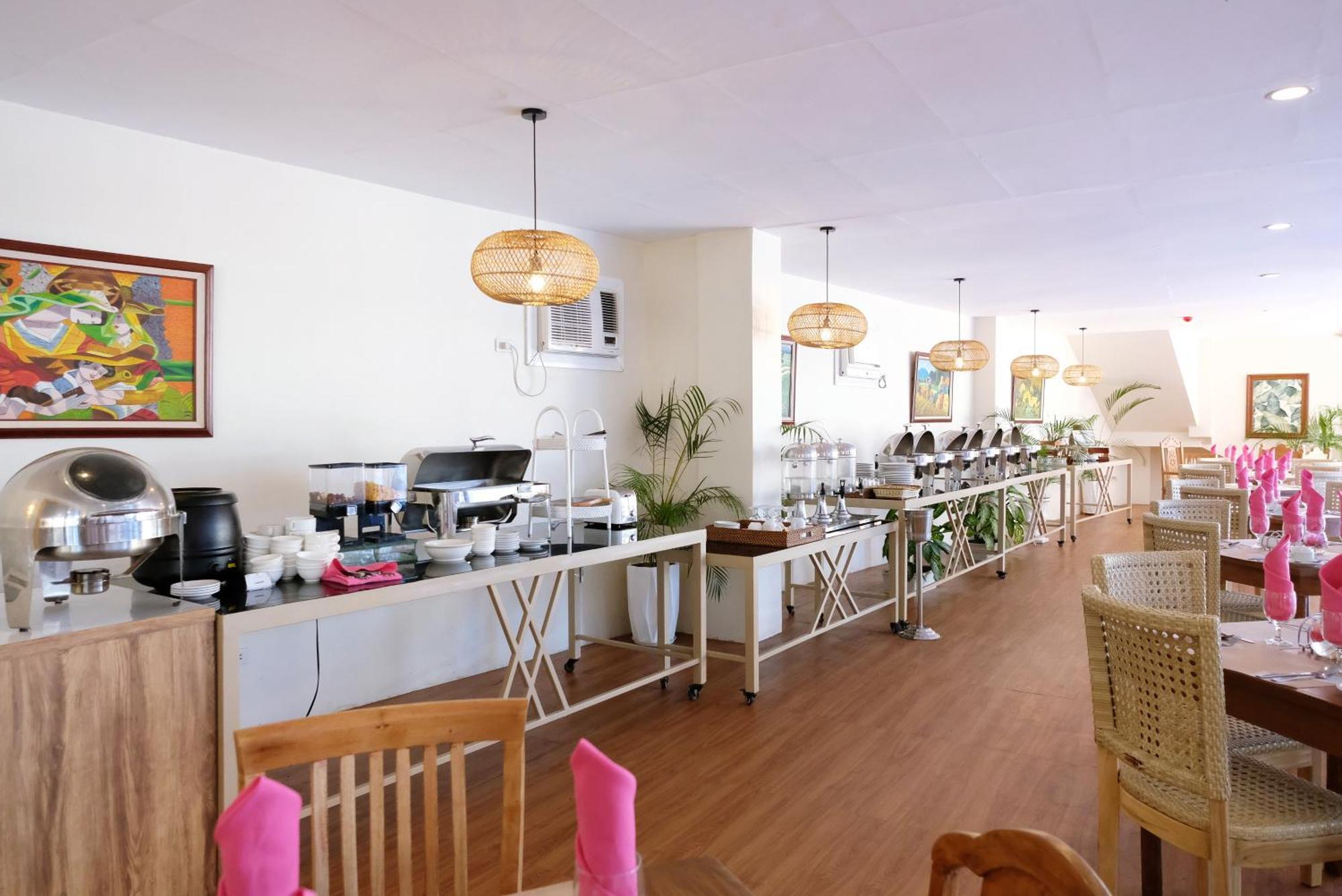 Hotel Dumaguete Dumaguete City Екстер'єр фото