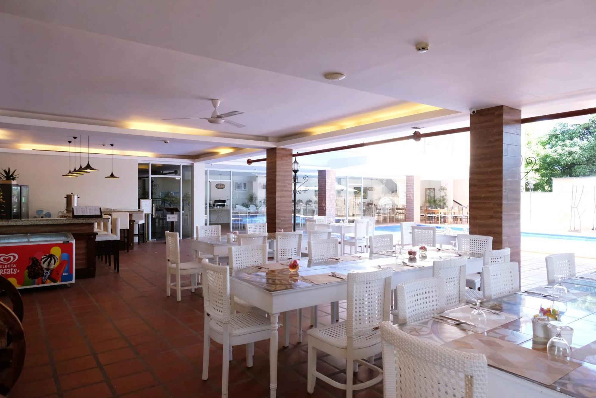 Hotel Dumaguete Dumaguete City Екстер'єр фото