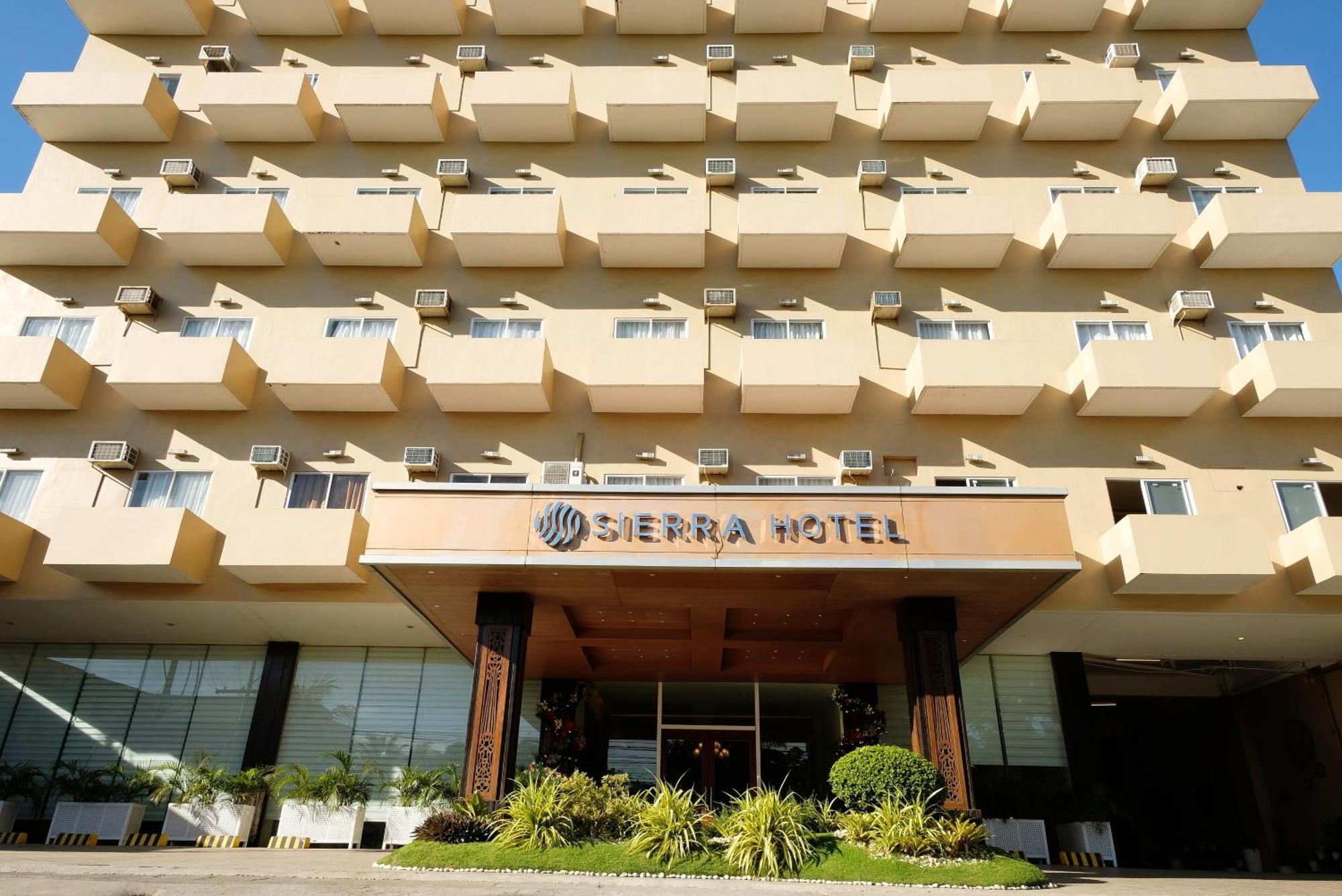 Hotel Dumaguete Dumaguete City Екстер'єр фото